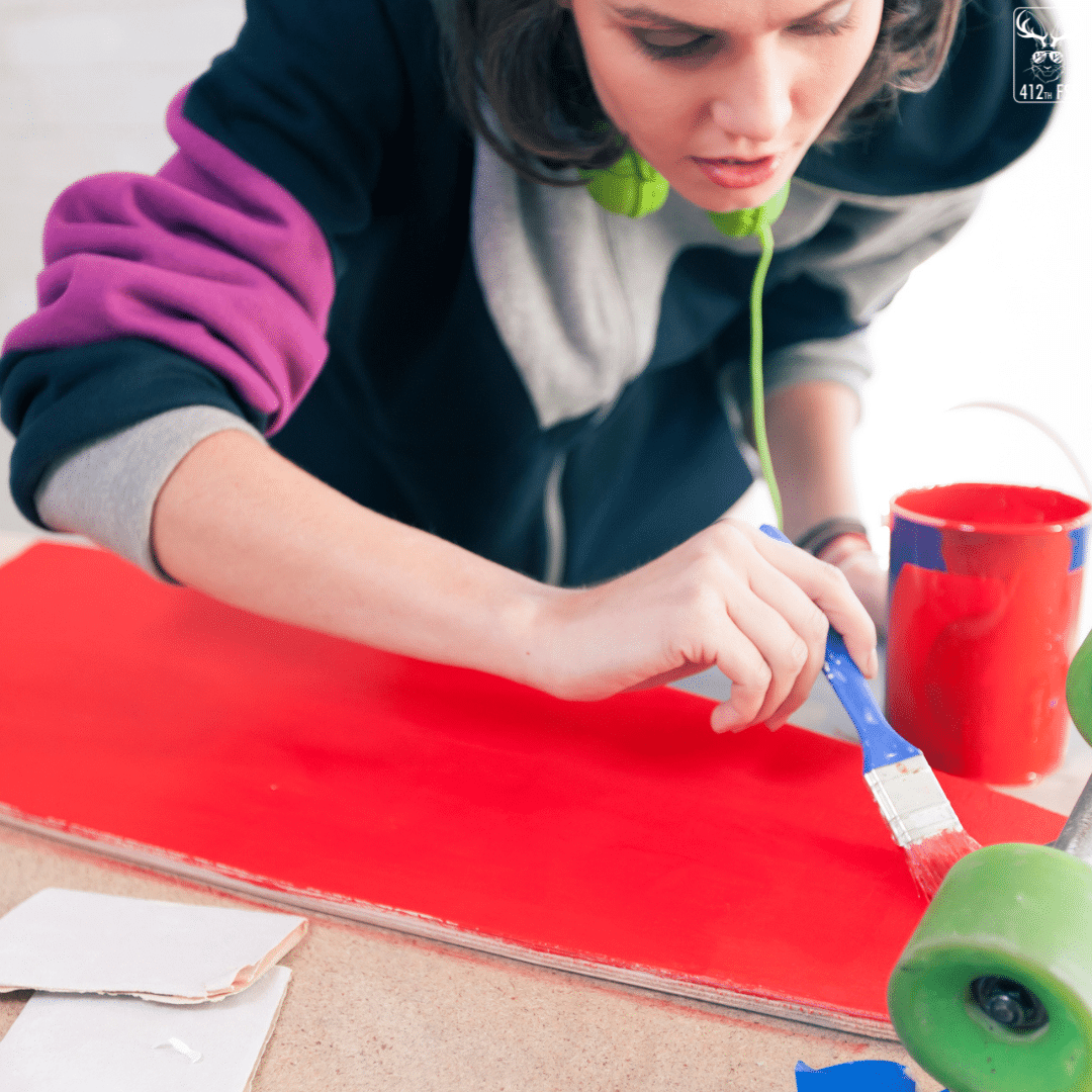 Youth Painting Skateboard red.